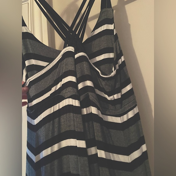 Calvin Klein Maxi Dress. - Picture 4 of 9